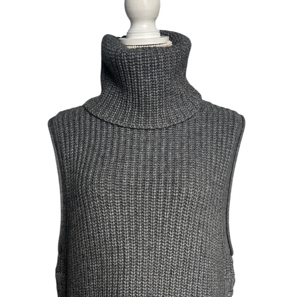 Autumn Cashmere Sweaters - Autumn Cashmere Sleeveless Turtleneck Sweater in Grey Size Small EUC